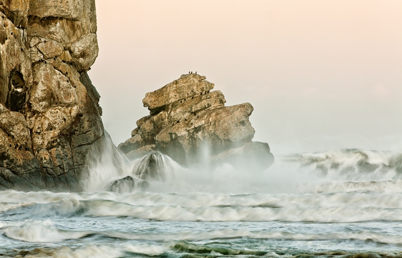 pillar-rock-heavy-seas-_a1c0230-morro-bay-ca