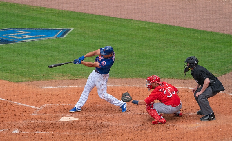 Tebow-basehit-_A9A6404-First-Data-Field,-Port-St.-Lucie,-FL-