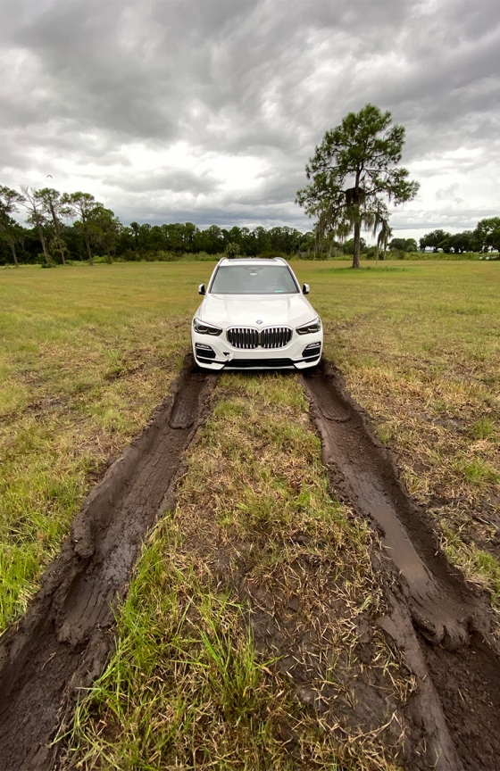 X5-stuck-in-mud-IMG_0546