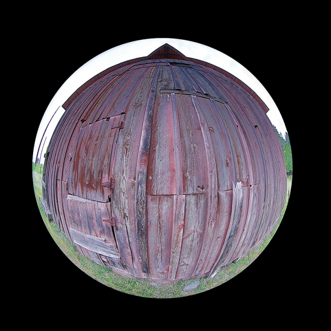 red-barn-with-cirlcle-lens-_P3A0570-Palouse,-WA