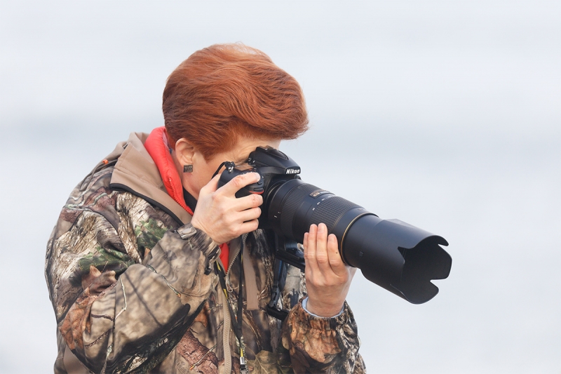 red-headed-lady-bird-photographer_P3A2409-La-Jolla,-CA