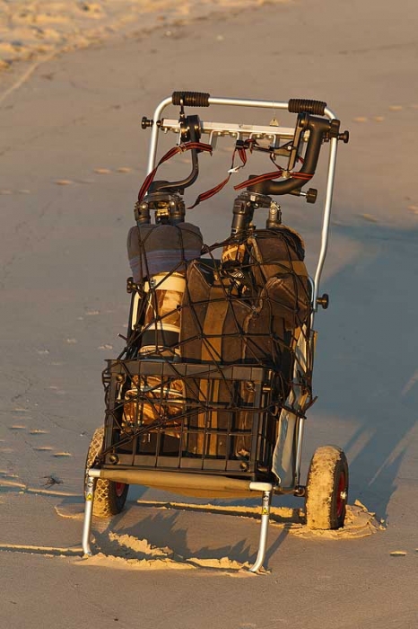 beach-rolly-loaded-_y9c2089-barnegat-jetty-barnegat-light-nj