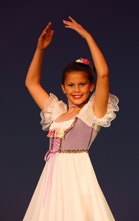 maya-egensteiner-dancing-edelweiss-_a1c7858-dance-recital-frostproof-fl